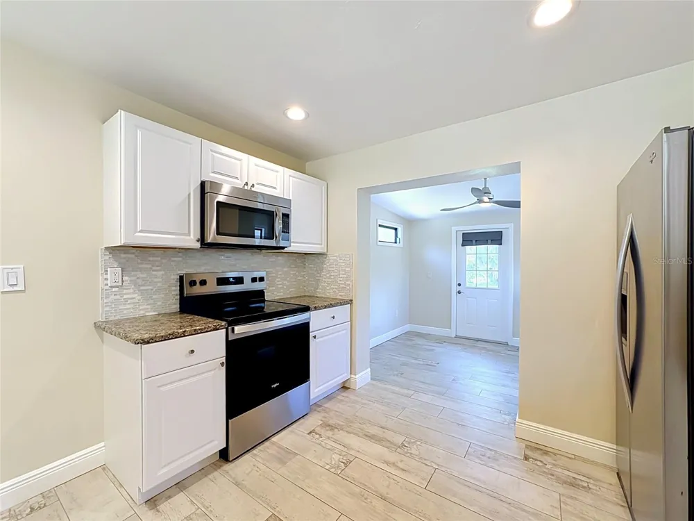 2212 VINSON AVENUE Sarasota, FL 34232