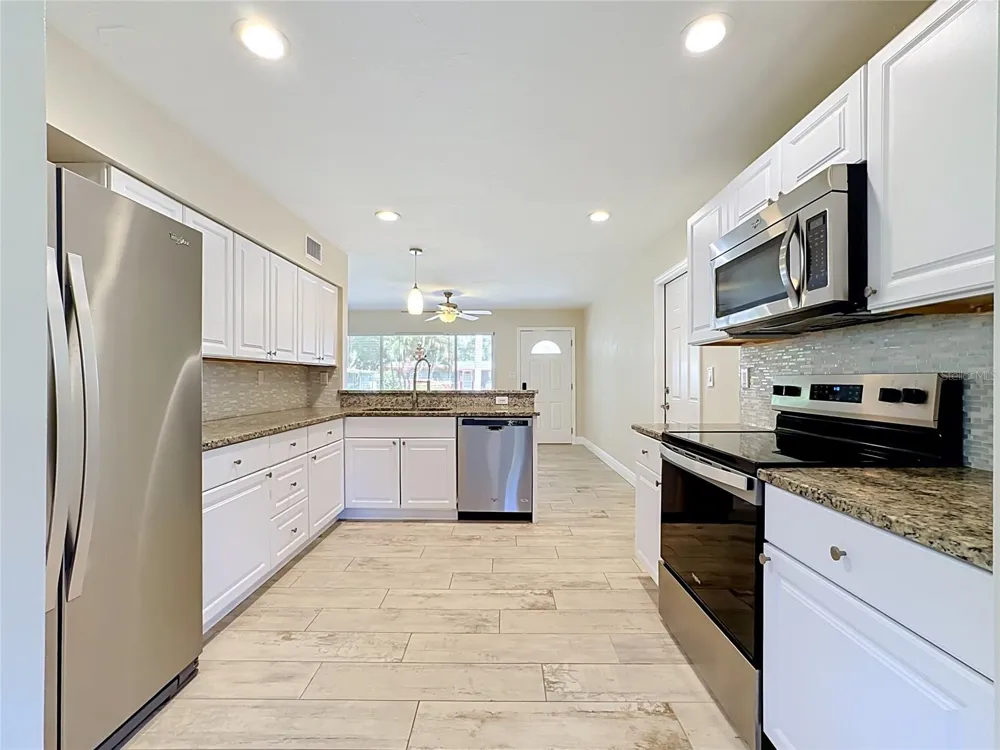 2212 VINSON AVENUE Sarasota, FL 34232