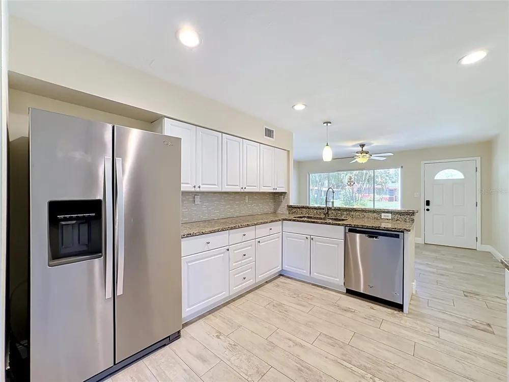 2212 VINSON AVENUE Sarasota, FL 34232