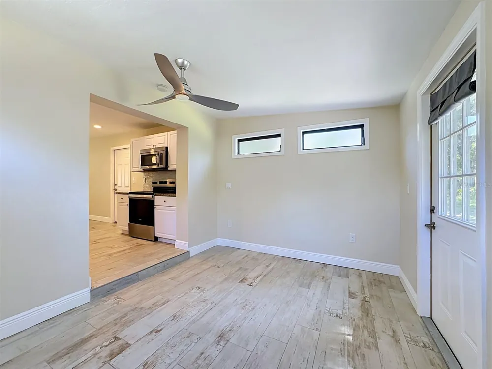 2212 VINSON AVENUE Sarasota, FL 34232