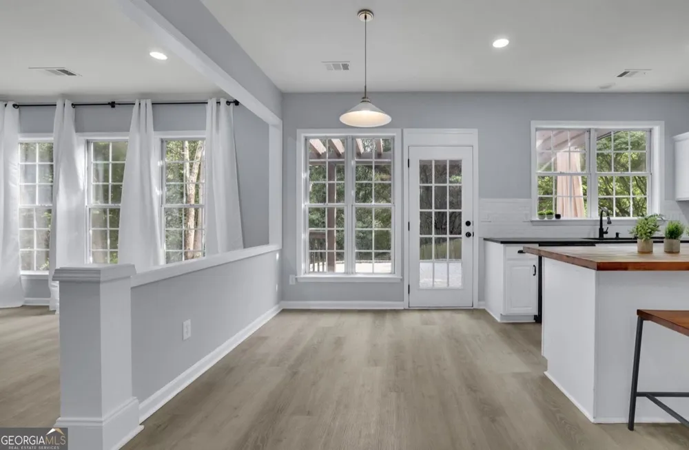 552 Glen Level CIR Sugar Hill, GA 30518