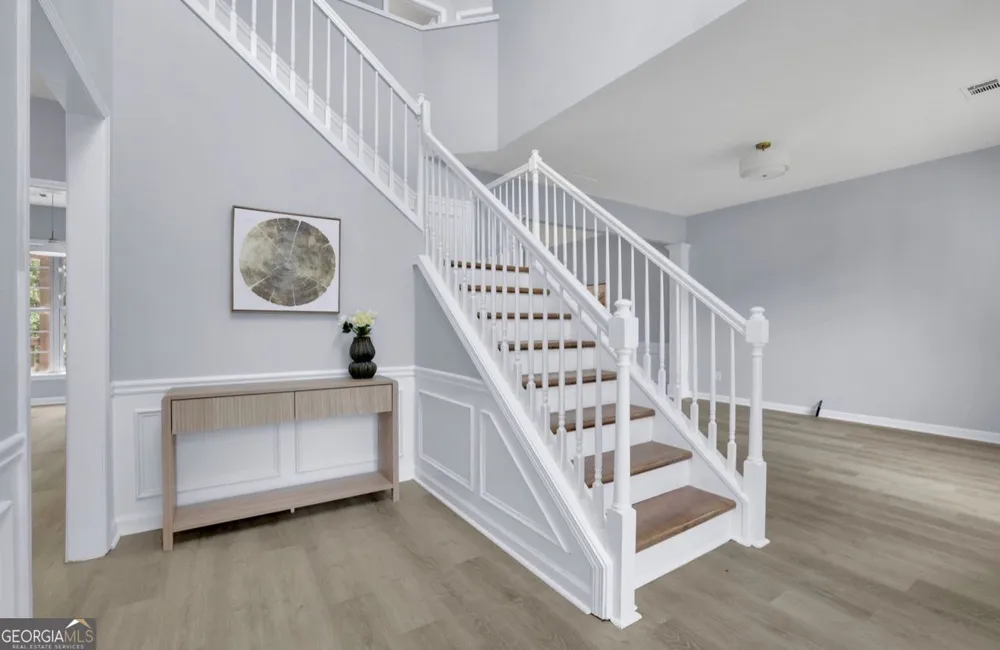 552 Glen Level CIR Sugar Hill, GA 30518