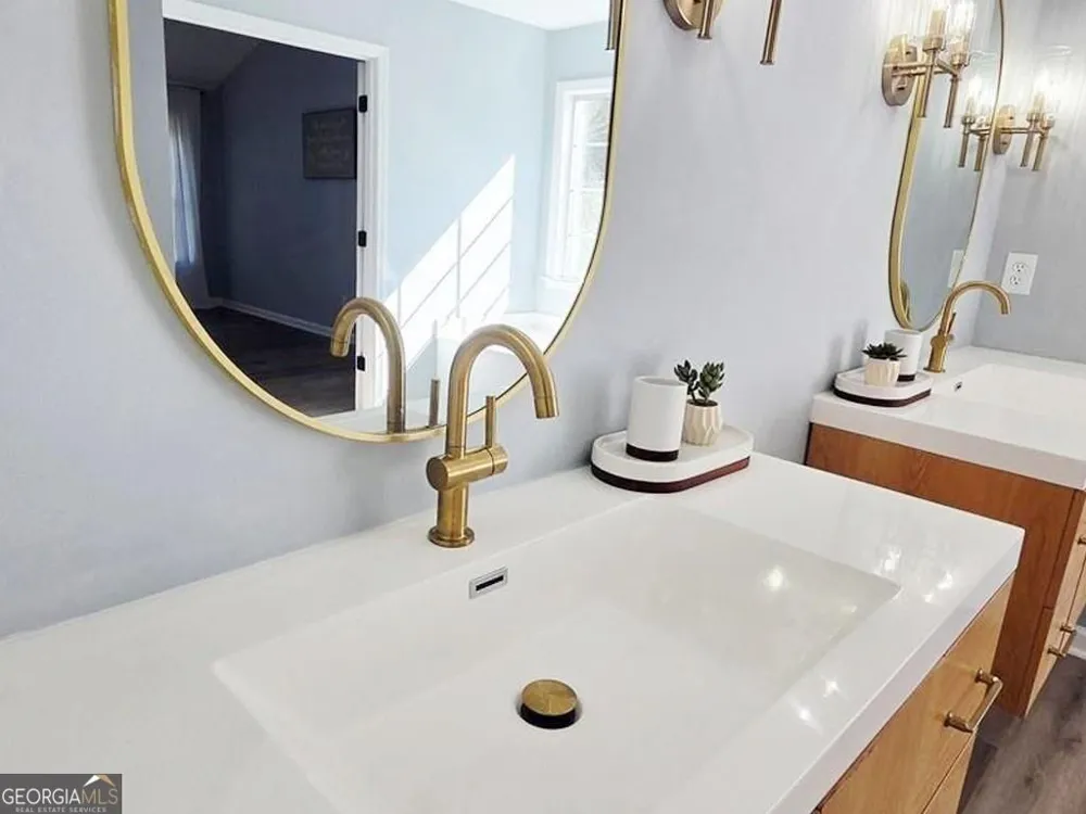 552 Glen Level CIR Sugar Hill, GA 30518