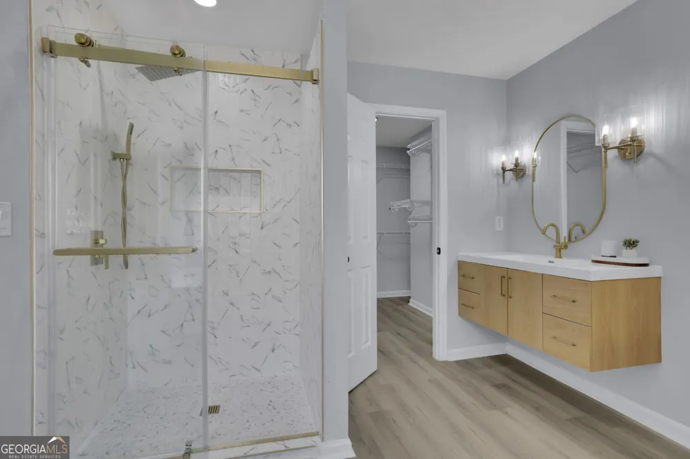 552 Glen Level CIR Sugar Hill, GA 30518