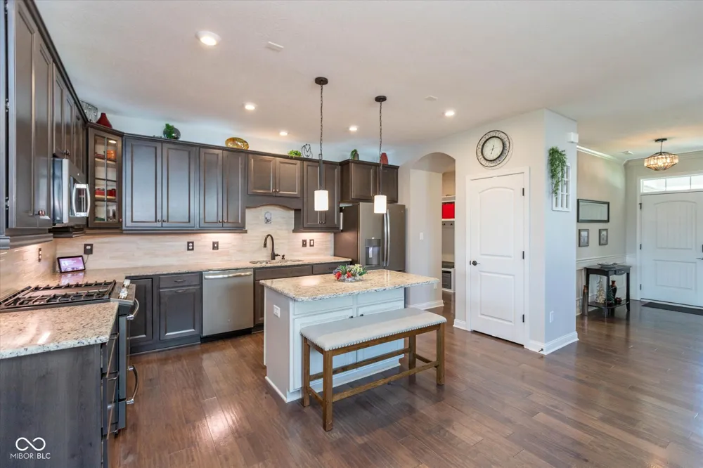6304 W Cedar Chase Drive McCordsville, IN 46055