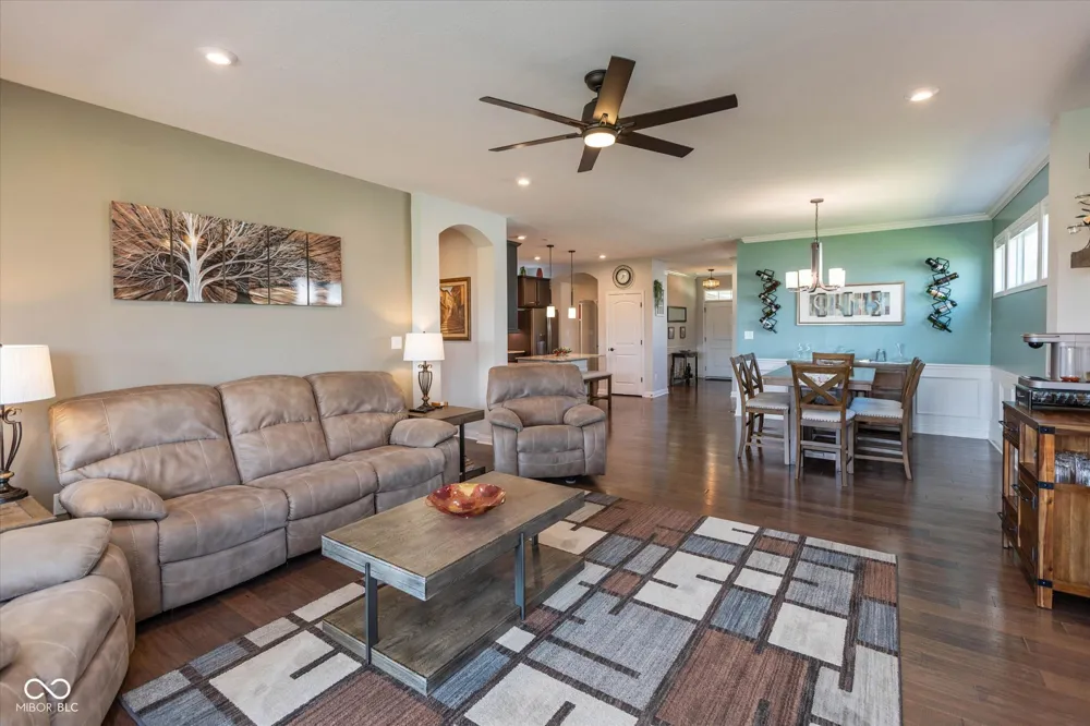 6304 W Cedar Chase Drive McCordsville, IN 46055
