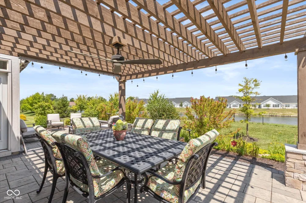 6304 W Cedar Chase Drive McCordsville, IN 46055