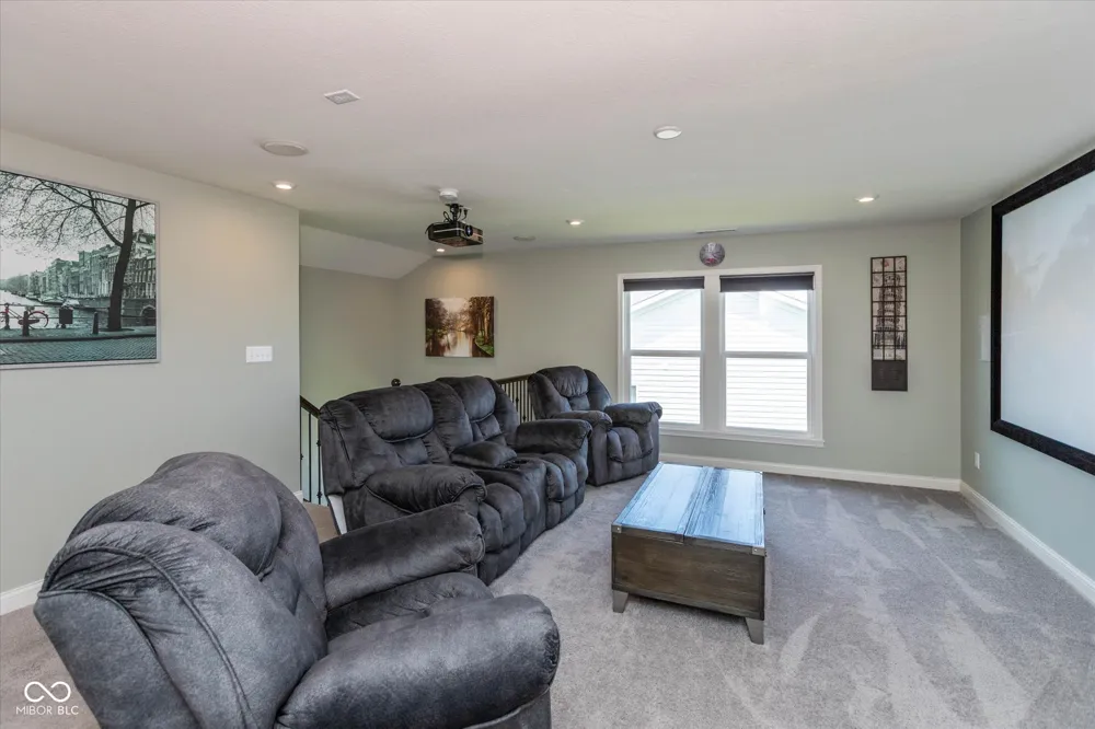 6304 W Cedar Chase Drive McCordsville, IN 46055