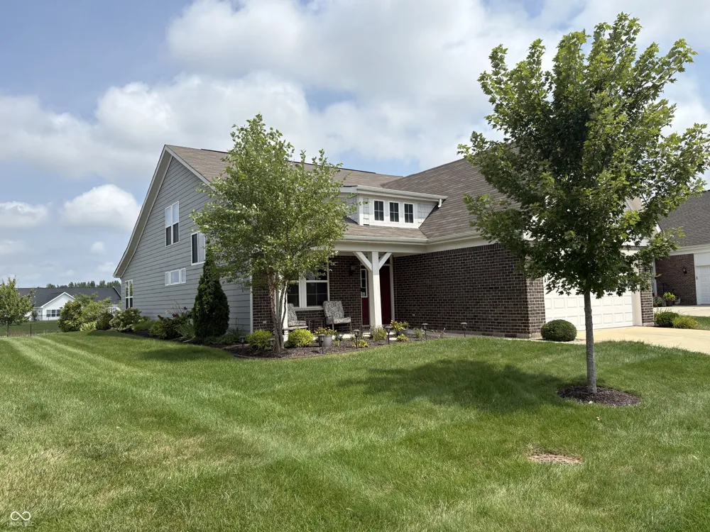 6304 W Cedar Chase Drive McCordsville, IN 46055