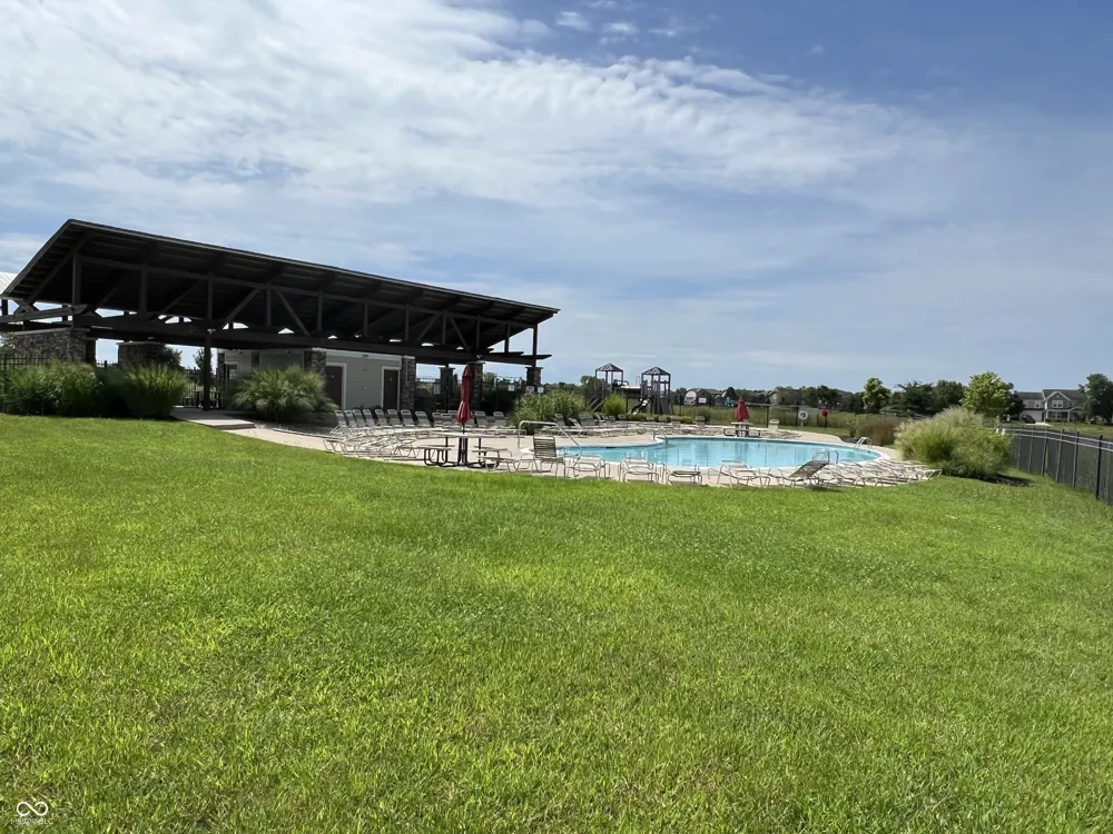 6304 W Cedar Chase Drive McCordsville, IN 46055