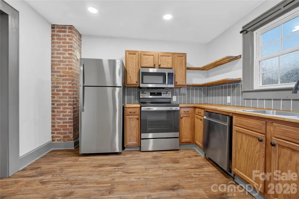 2318 32nd Street NE Hickory, NC 28601