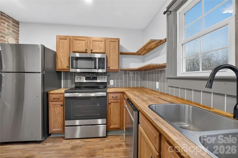 2318 32nd Street NE Hickory, NC 28601