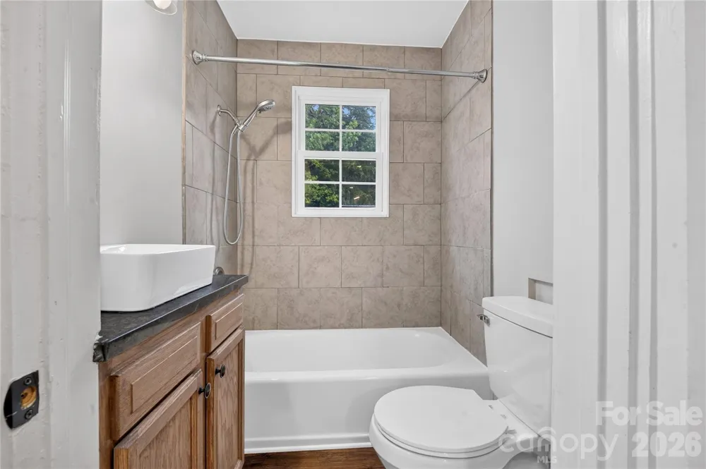 2318 32nd Street NE Hickory, NC 28601