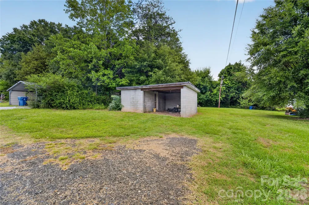 2318 32nd Street NE Hickory, NC 28601
