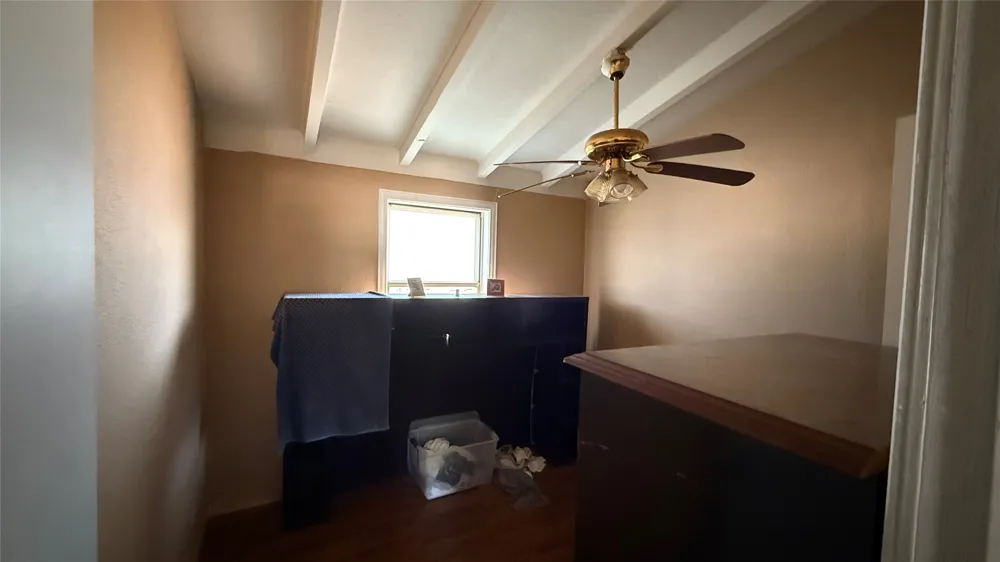 3010 W Highway 114 Paradise, TX 76073