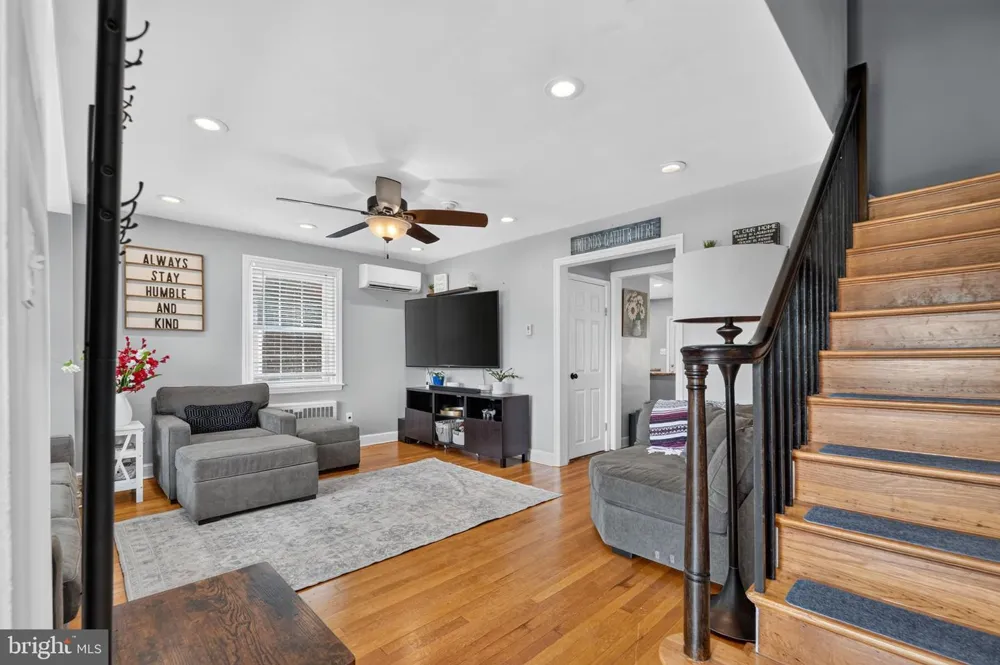 1811 OAK STREET Wilmington, DE 19805