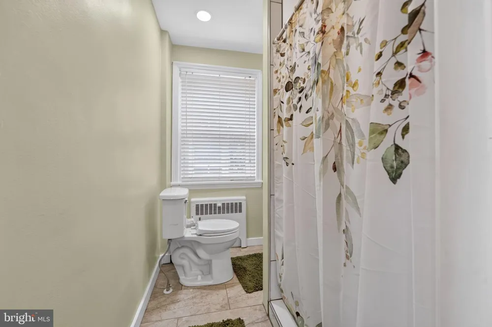 1811 OAK STREET Wilmington, DE 19805