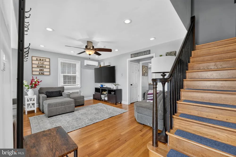 1811 OAK STREET Wilmington, DE 19805