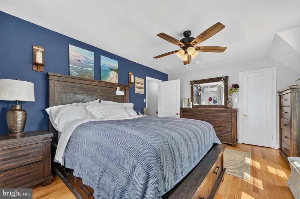 1811 OAK STREET Wilmington, DE 19805