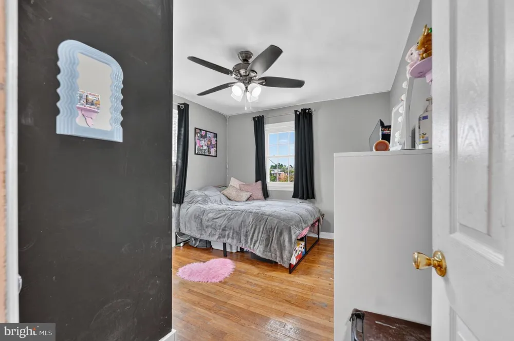 1811 OAK STREET Wilmington, DE 19805