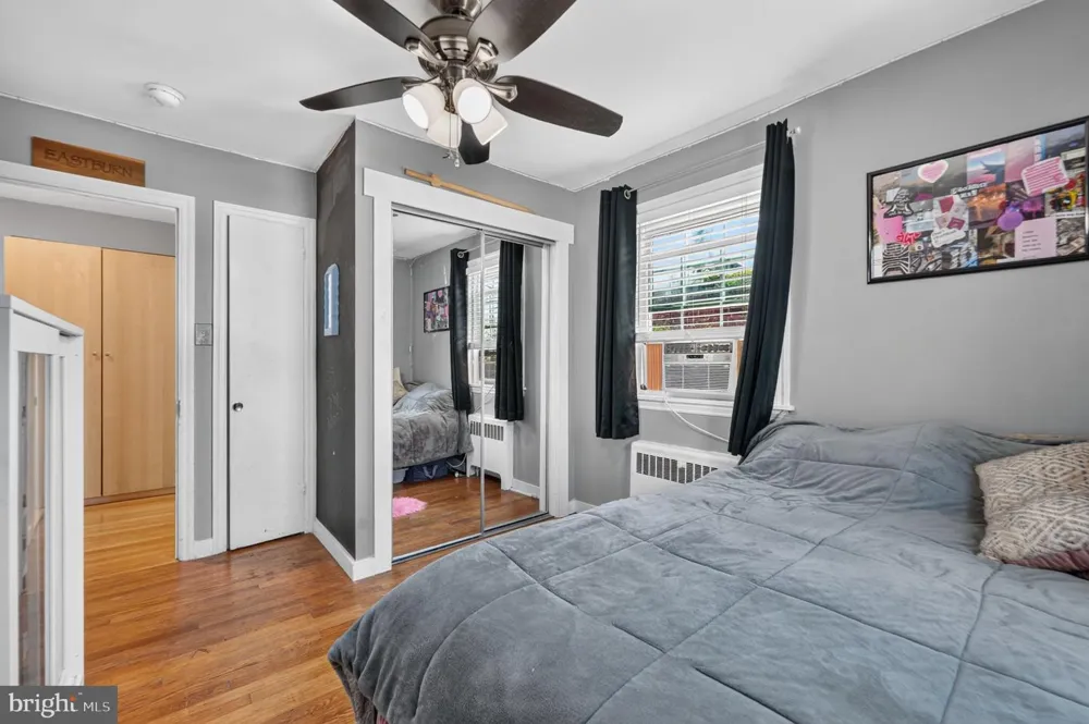 1811 OAK STREET Wilmington, DE 19805