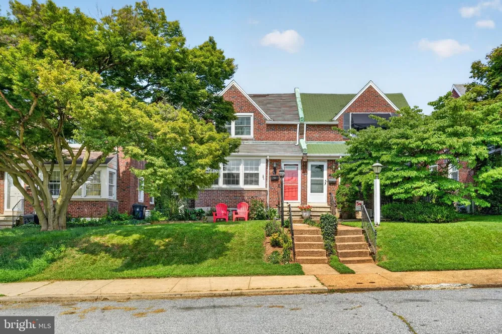 1811 OAK STREET Wilmington, DE 19805