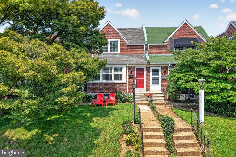 1811 OAK STREET Wilmington, DE 19805