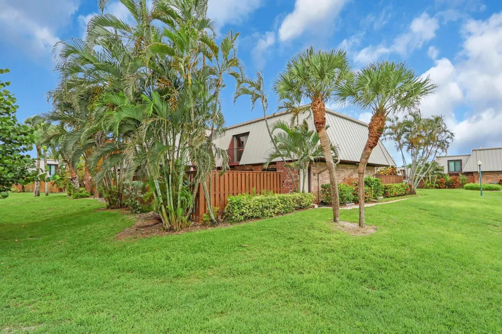 1420 OCEAN WAY #7D Jupiter, FL 33477