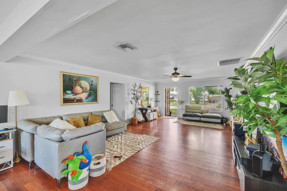 1510 CREST DRIVE Lake Worth, FL 33461