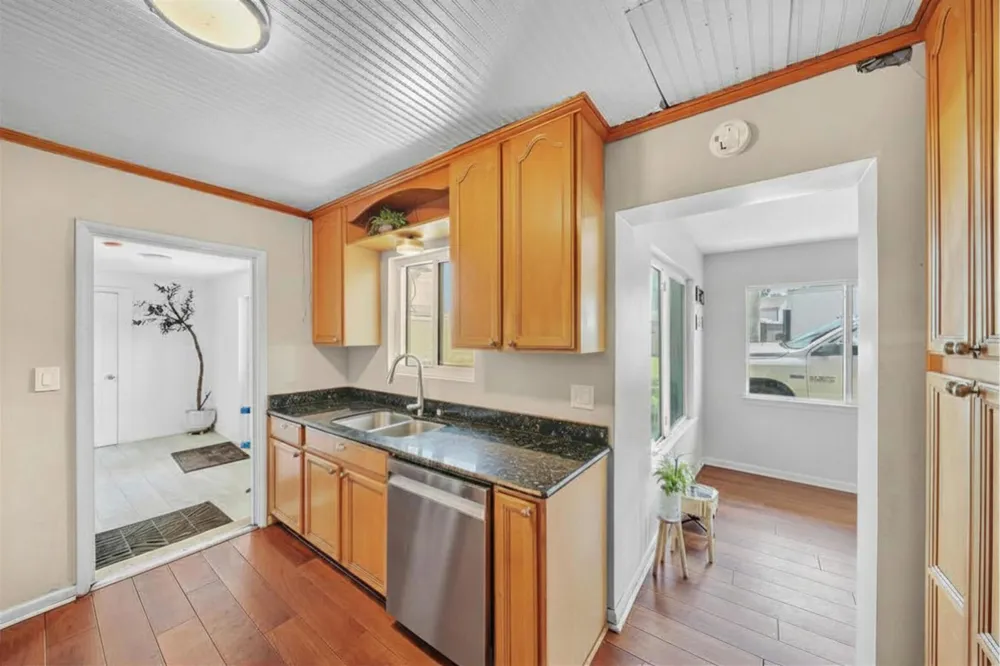 1510 CREST DRIVE Lake Worth, FL 33461