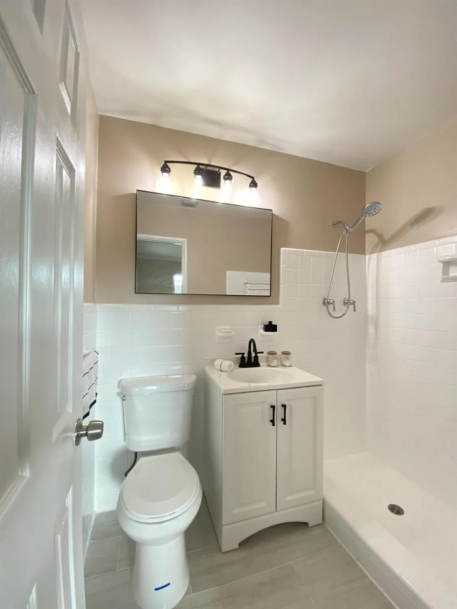 1510 CREST DRIVE Lake Worth, FL 33461