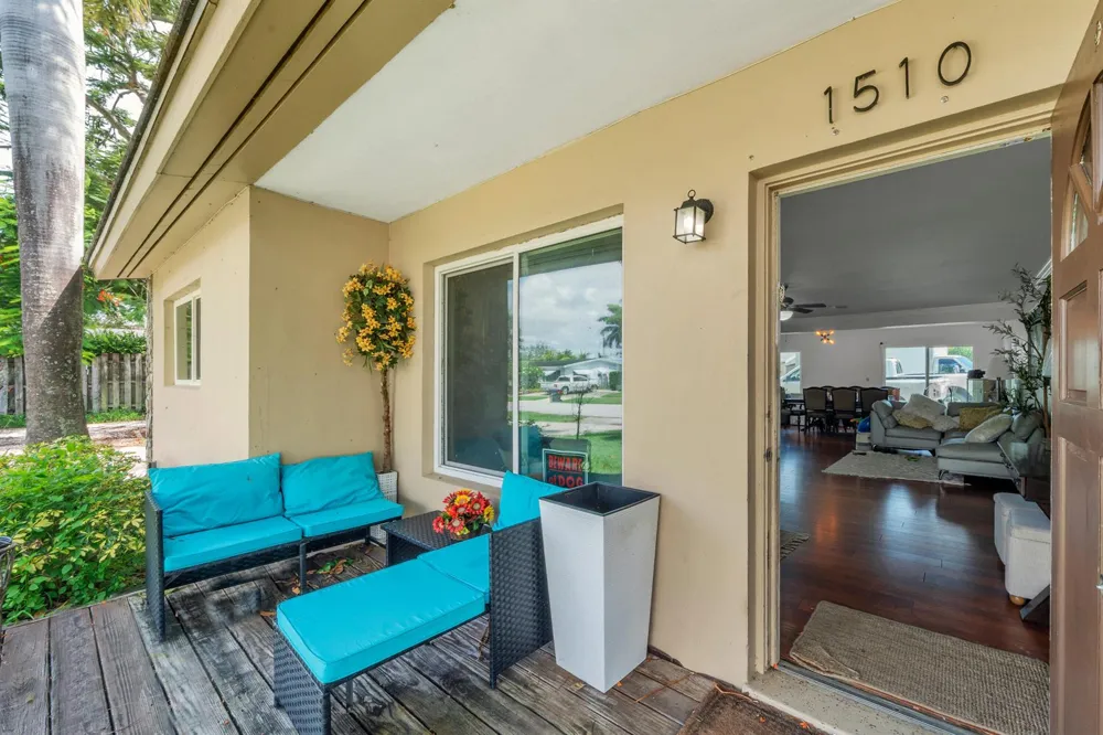 1510 CREST DRIVE Lake Worth, FL 33461