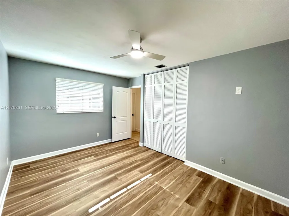 13971 SW 112th St #13971 Miami, FL 33186