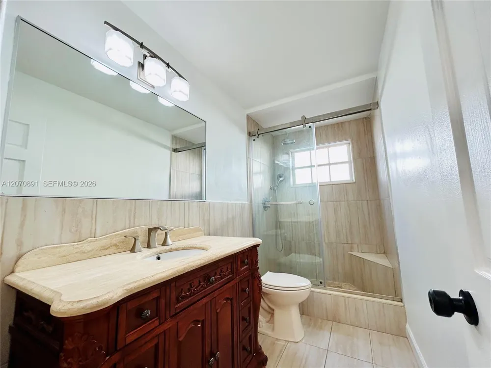 13971 SW 112th St #13971 Miami, FL 33186