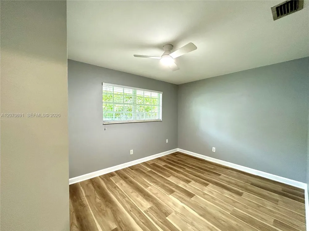 13971 SW 112th St #13971 Miami, FL 33186
