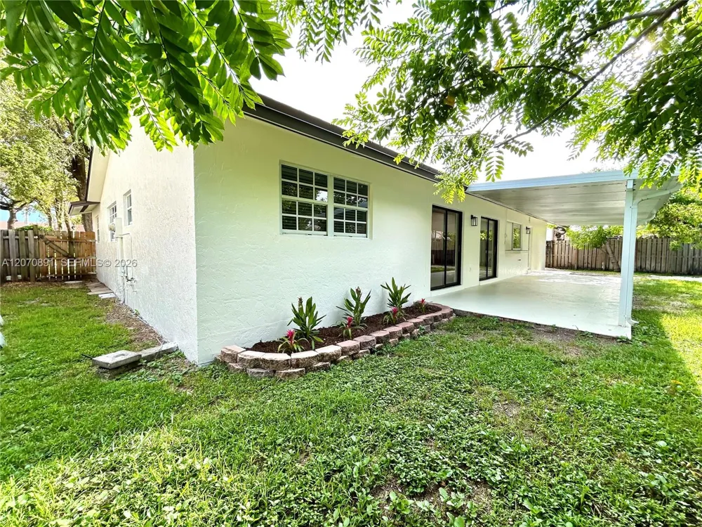 13971 SW 112th St #13971 Miami, FL 33186