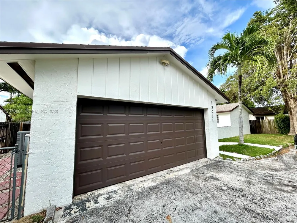 13971 SW 112th St #13971 Miami, FL 33186