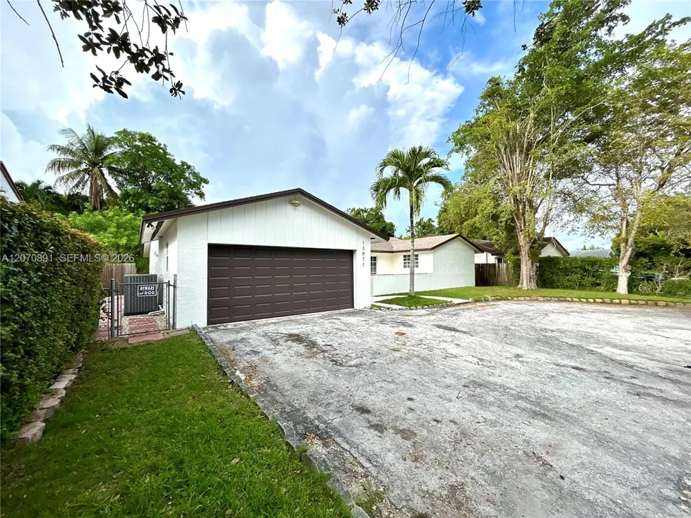 13971 SW 112th St #13971 Miami, FL 33186