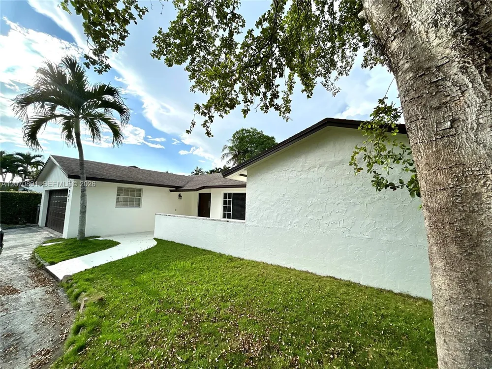 13971 SW 112th St #13971 Miami, FL 33186