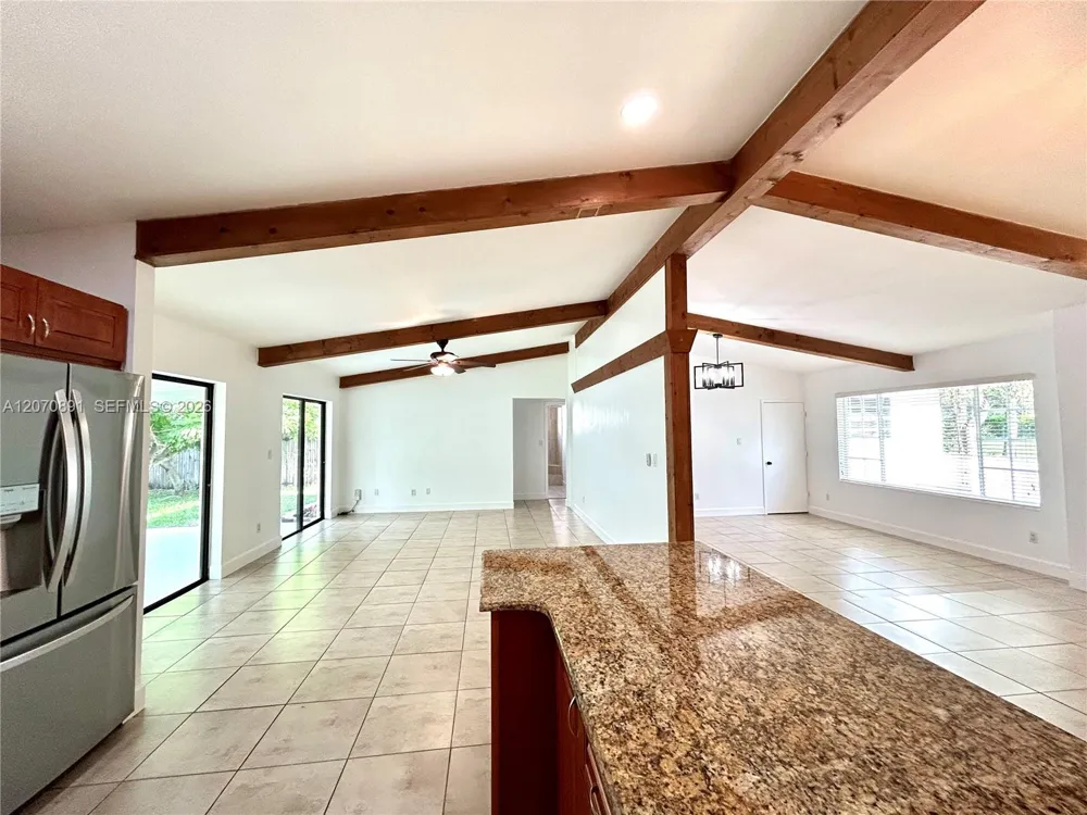 13971 SW 112th St #13971 Miami, FL 33186