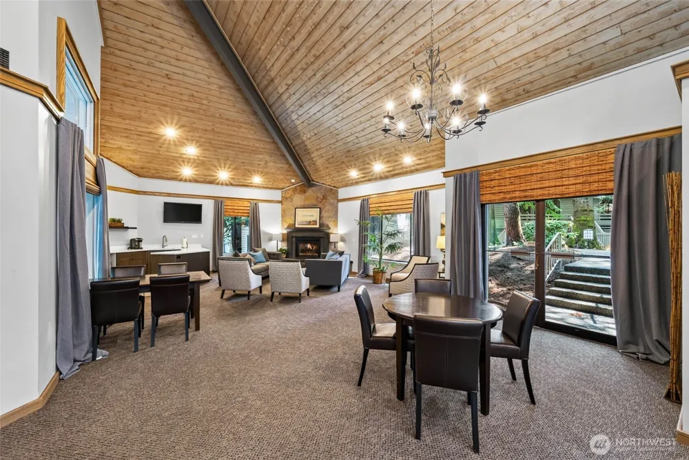 1266 Bellevue Way NE #2 Bellevue, WA 98004
