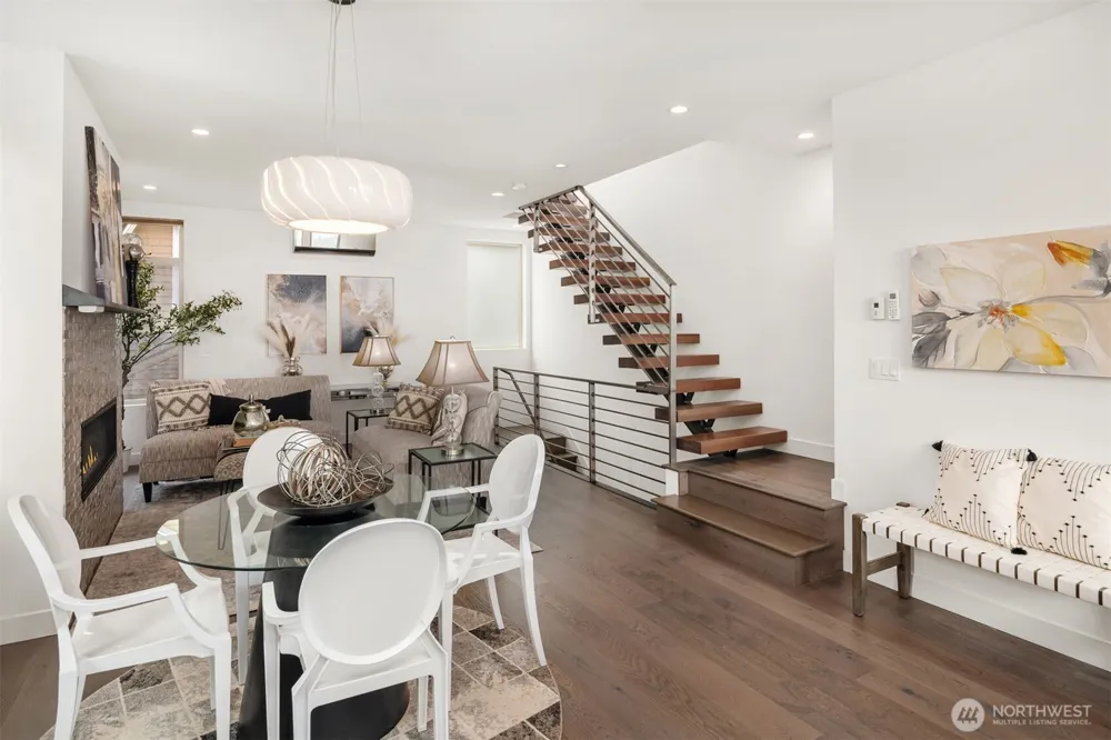 1935 B 7th Avenue W Seattle, WA 98119