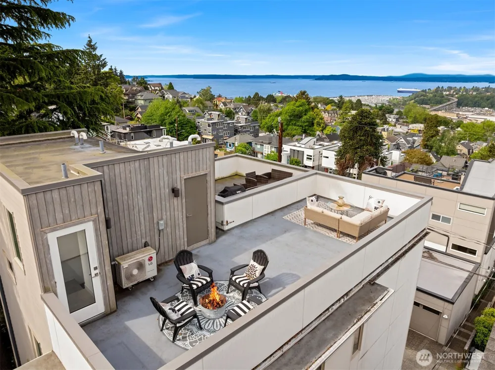 1935 B 7th Avenue W Seattle, WA 98119