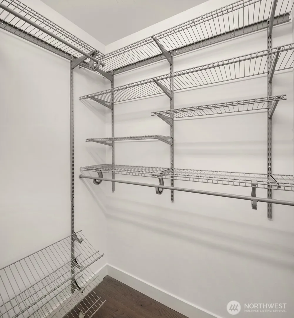 1935 B 7th Avenue W Seattle, WA 98119