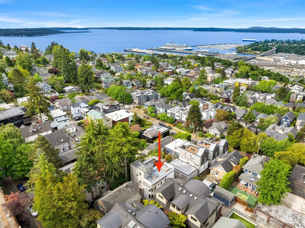 1935 B 7th Avenue W Seattle, WA 98119
