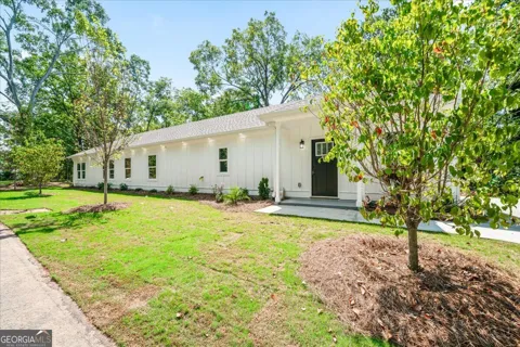 1212 Patricia Davis DR