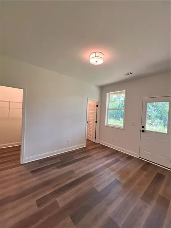 1161 Dahlonega Highway #11 Cumming, GA 30040