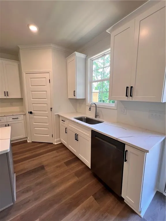 1161 Dahlonega Highway #11 Cumming, GA 30040