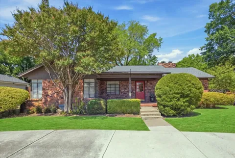 3808 Trail Lake Drive