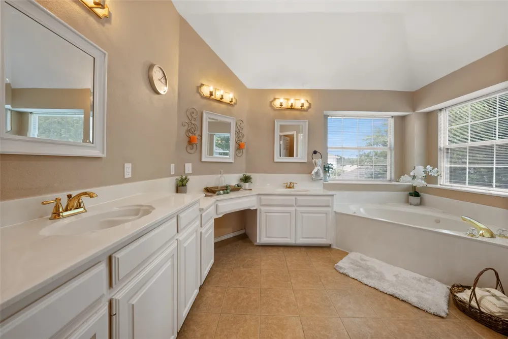 275 Meadowside Drive Keller, TX 76248